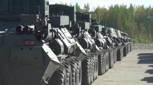 Военная техника ЗВО, участвующая в параде Победы в Петербурге, выдвинулась к Дворцовой площади