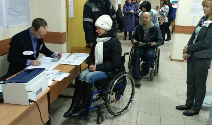 В Приморском районе проголосовали люди с ограниченными возможностями - tvspb.ru