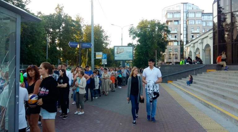 Метрополитен Петербурга признал неудачным опыт тотального досмотра пассажиров - tvspb.ru