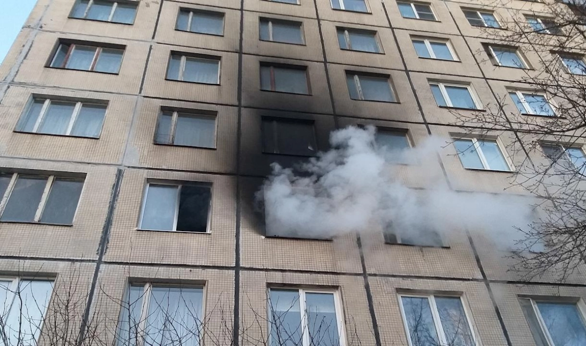 В жилом доме на улице Ярослава Гашека произошел пожар - tvspb.ru