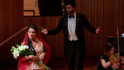 Владимир Путин поздравил Анну Нетребко с 50-летием