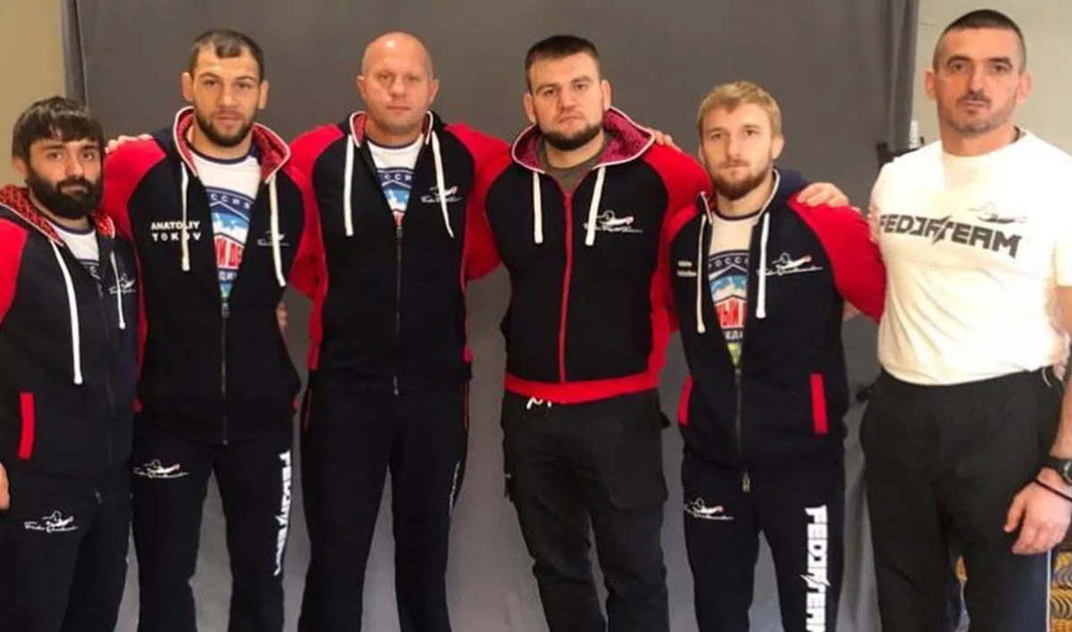 Федор Емельяненко одержал победу над Тимоти Джонсоном в первом раунде - tvspb.ru