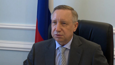 Борьба с COVID и качество соцуслуг: какие вопросы Александр Беглов решал на уходящей неделе