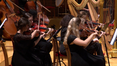 Международный фестиваль скрипки открылся в Петербурге