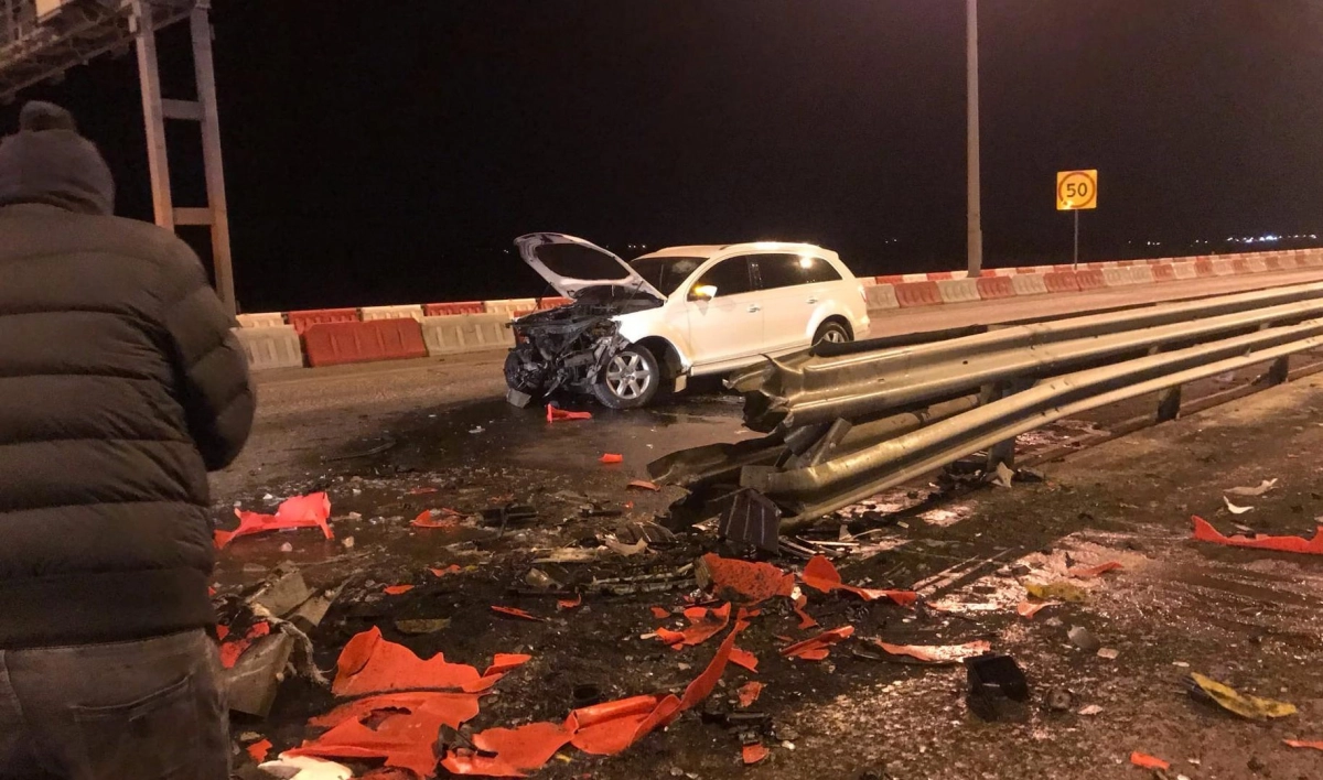 ДТП с мусоровозом и разбитая Audi. Сразу две аварии произошли на КАД в воскресенье - tvspb.ru