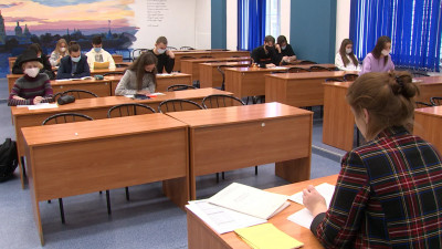 Студентов в нерабочие дни отправят на внеплановые каникулы