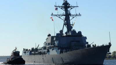 Ракетный эсминец США заметили в Балтийском море