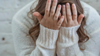 Невролог рассказала, как справиться с головной болью при «омикроне»