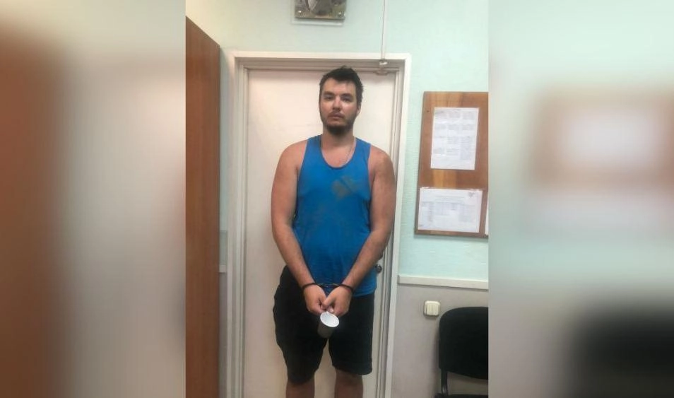 В Петербурге задержали мужчину, отобравшего у курьера квадрокоптер и камеру - tvspb.ru