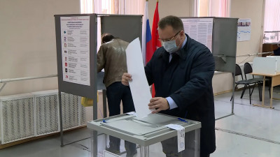 Михаил Романов и Денис Гусев проголосовали на выборах