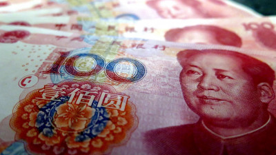 Россиянам рассказали, какие риски и преимущества связаны с покупкой юаней