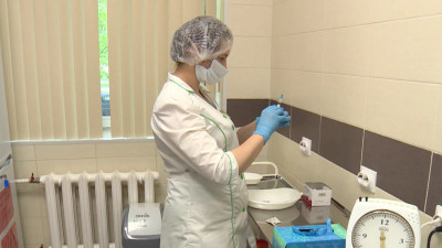 В Петербурге рассказали о первых итогах работы круглосуточного пункта вакцинации