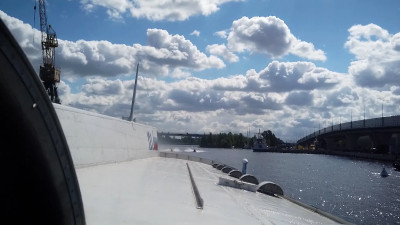 Морское путешествие четыре раза в день: на «Остров фортов» начал ходить «Метеор»