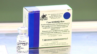 В Петербурге готовятся привить от коронавируса врачей, учителей и соцработников