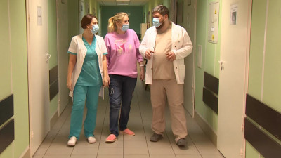 Беременная петербурженка родила после 28 дней на ИВЛ