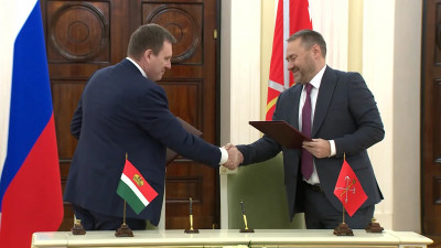 Заксобрания Петербурга и Калужской области подписали соглашение о сотрудничестве