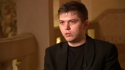 Александр Золотухин представил в Петербурге картину «Брат во всем»