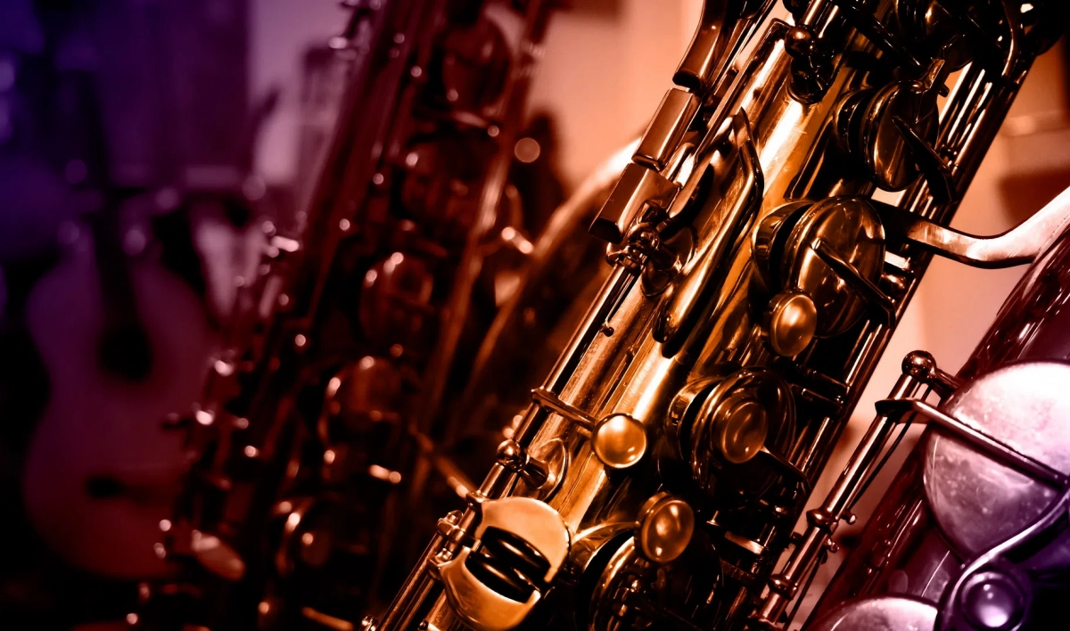 «Петроджаз» стартует в онлайне - tvspb.ru