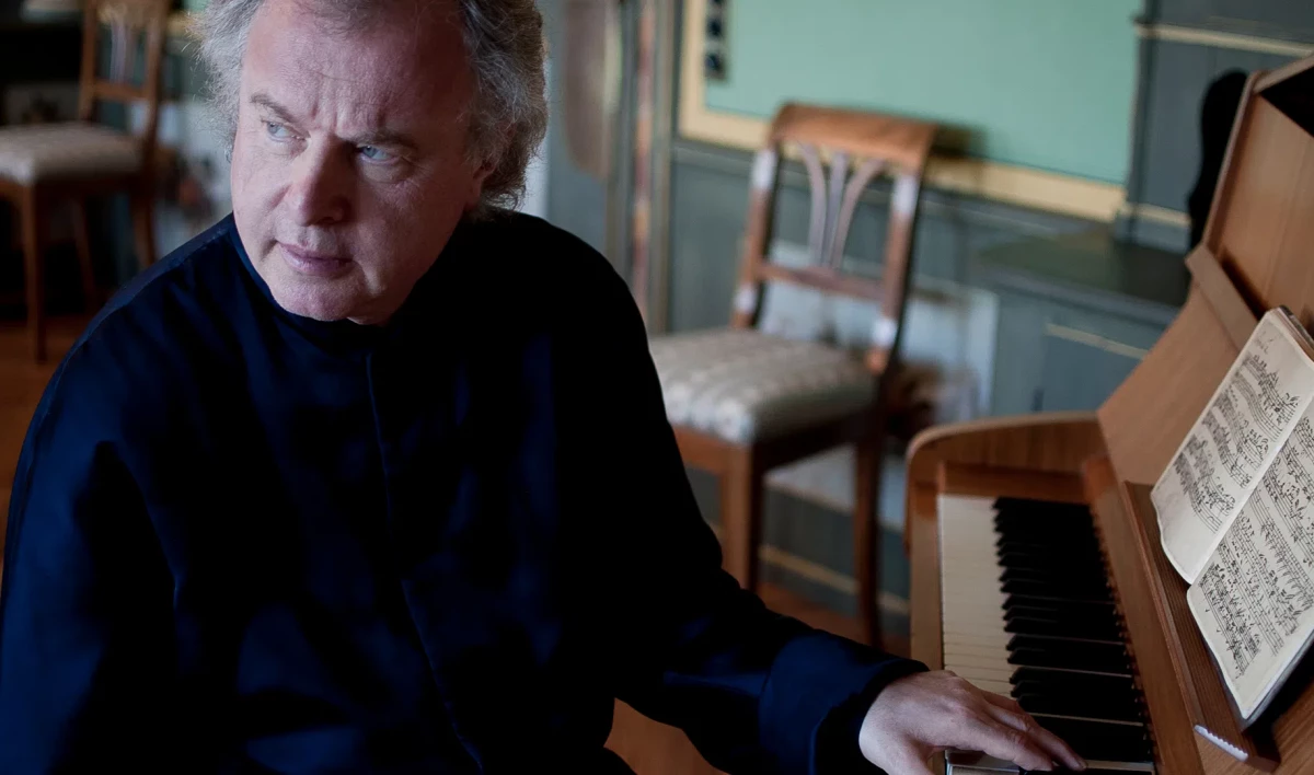 В филармонии Петербурга Андраш Шифф выступит с Заслуженным коллективом России - tvspb.ru