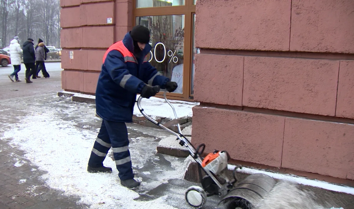 В январе ГЖИ выписала штрафов на 24 млн рублей за плохую уборку снега - tvspb.ru