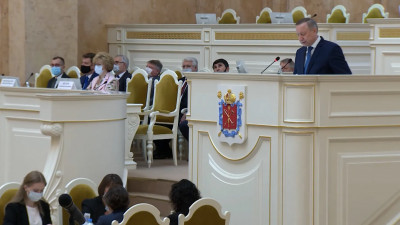 ЗакС начинает рассмотрение проекта бюджета Петербурга на 2022 год