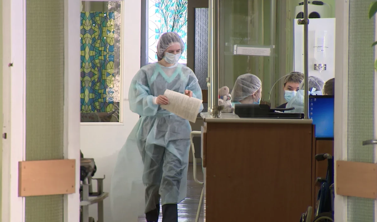 Эксперты рассказали о самых неприятных последствиях «легкого омикрона» - tvspb.ru