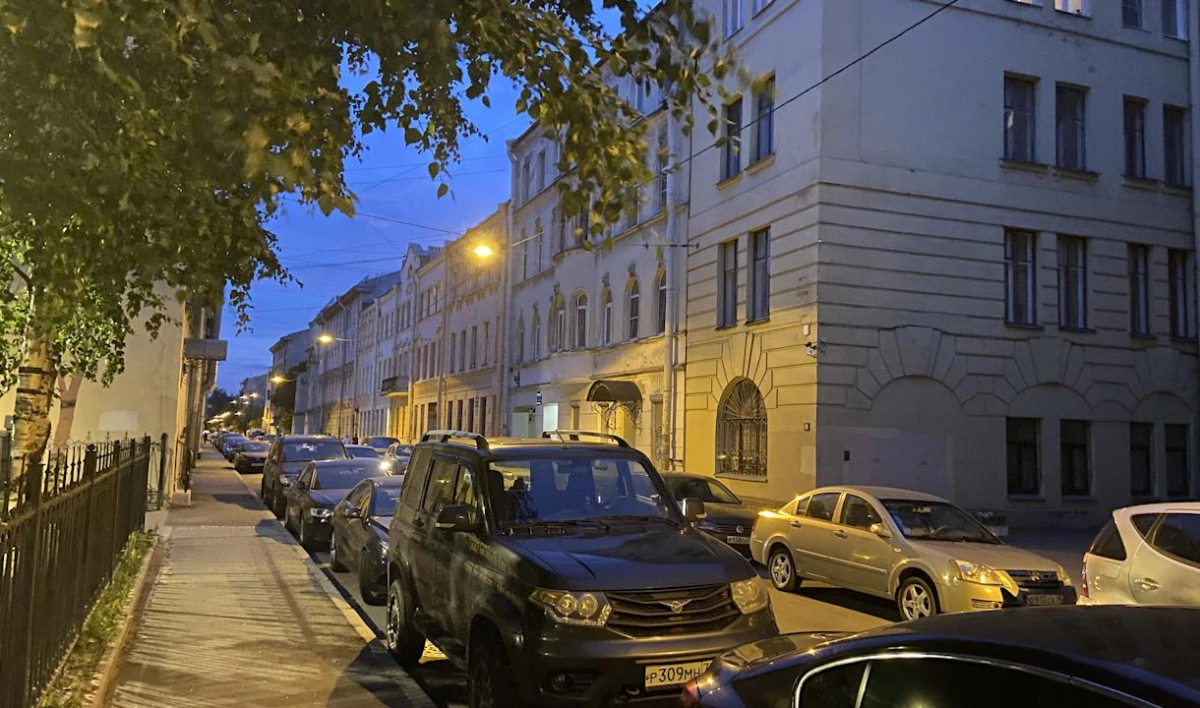 На улице Подковырова обновили наружное освещение - tvspb.ru