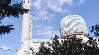 Маски, перчатки, личные коврики. Как пройдет Курбан-байрам в Петербурге