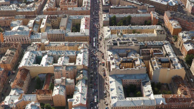 Доля свободных помещений в стрит-ритейле Петербурга достигла рекорда