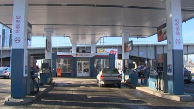 Цены на бензин в России в 2021 году будут в пределах инфляции