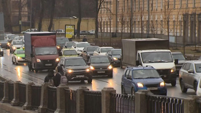 Петербург сковали 8-балльные пробки