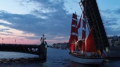 Власти Петербурга считают маловероятным проведение «Алых парусов»