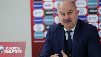 Станислав Черчесов сделал прививку от COVID-19