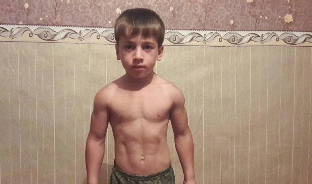 Пятилетний мальчик из Чечни отжался более 4 тысяч раз - tvspb.ru