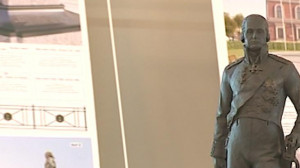 Памятник великому флотоводцу