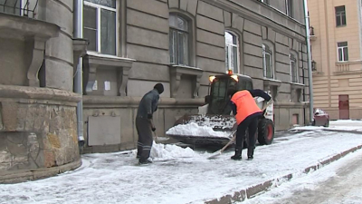 Для улиц Петербурга закупят 20 тысяч тонн реагента «Бионорд-Универсал»