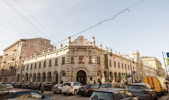 Составлен новый прейскурант аренды помещений Кузнечного рынка - tvspb.ru