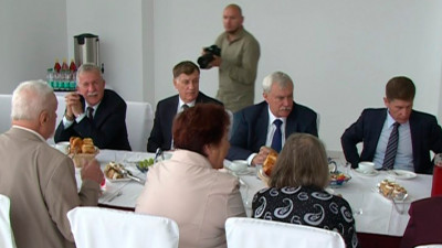 Георгий Полтавченко встретился с блокадниками на Сахалине