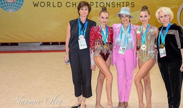 Полтавченко и Макаров поздравили чемпионок мира по гимнастике сестер Авериных - tvspb.ru