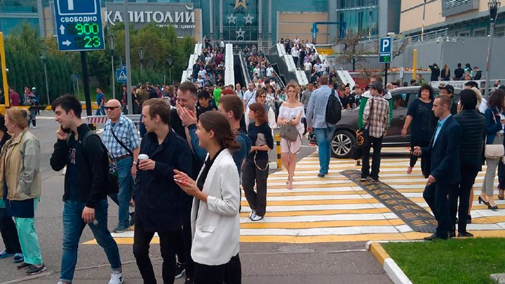 В Москве эвакуируют три торговых центра - tvspb.ru