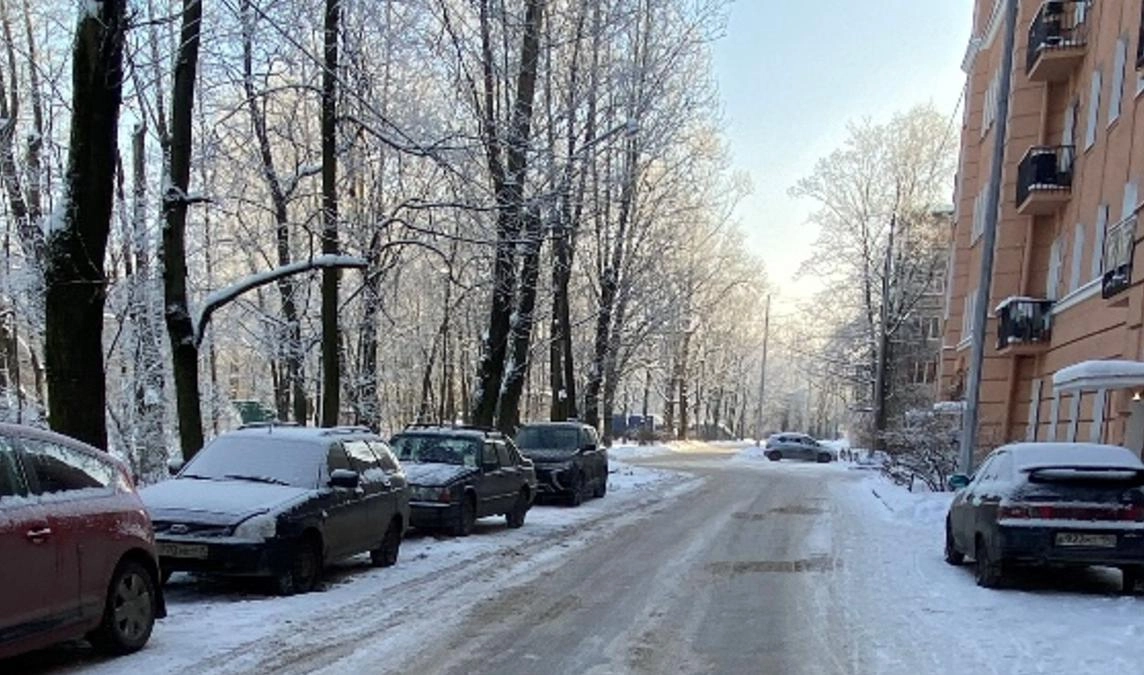 В Петербурге на прошлой неделе контроль качества уборки снега не прошли 17% зданий - tvspb.ru