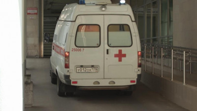 Выплаты тем, кто помогает больным с COVID-19, продлили до конца 2021 года