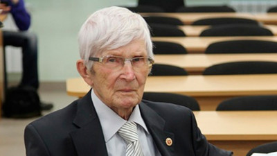 В Екатеринбурге скончался один из авторов современной Конституции России