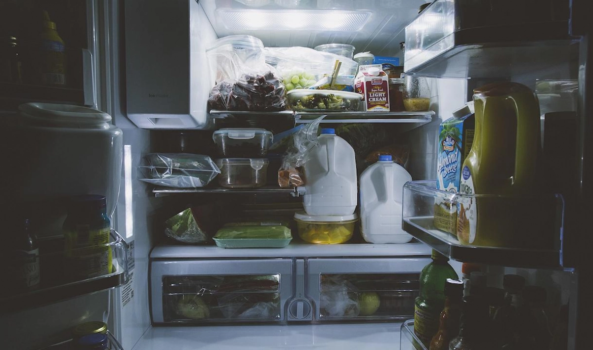 Ученые выяснили, какие продукты вызывают зависимость от холодильника - tvspb.ru