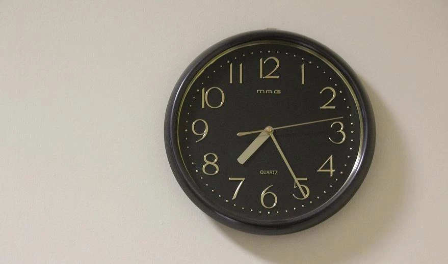 В Росстандарте предложили ввести утреннюю побудку для студентов в общежитиях - tvspb.ru