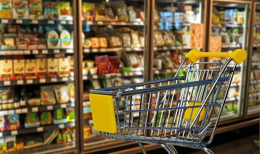 В России уменьшилась сумма среднего чека в магазине - tvspb.ru
