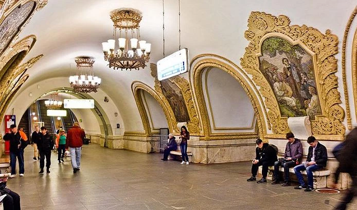 Московское метро перешло на усиленный режим работы из-за непогоды - tvspb.ru
