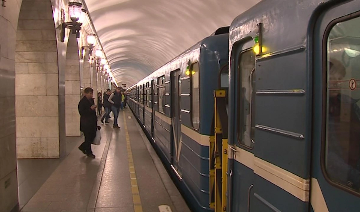 Все станции петербургского метро проверили после сообщений о минировании - tvspb.ru