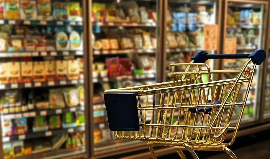 Спрос на продукты в России начал падать - tvspb.ru