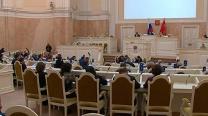На заседании парламента Петербурга обсуждают транспортную доступность новостроек